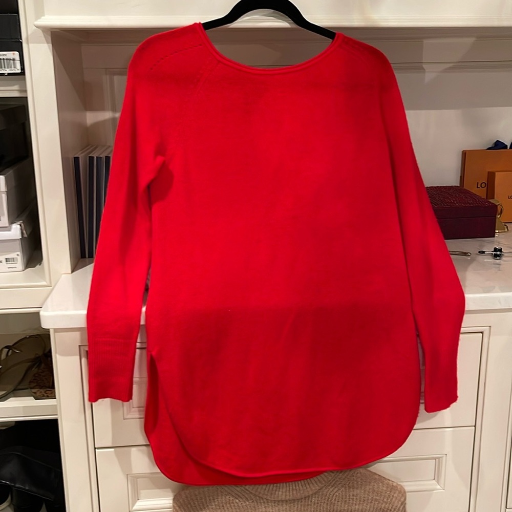 Very soft and pretty wool cashmere blend sweater